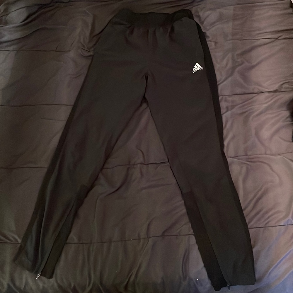 Adult M black adidas joggers